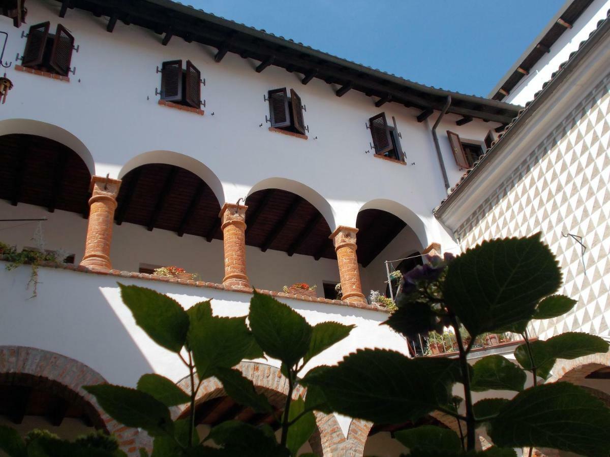 “La Loggia” Apartment Casale Monferrato Buitenkant foto