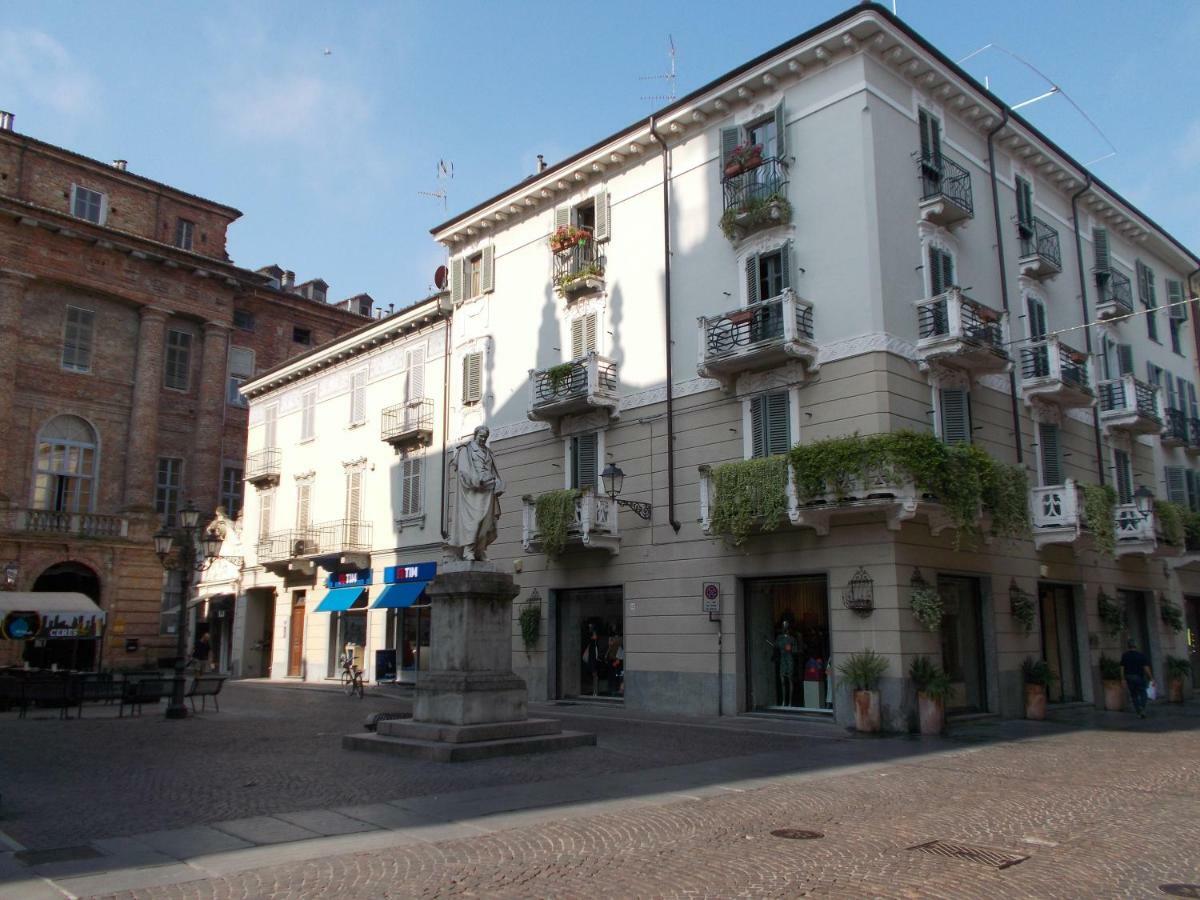 “La Loggia” Apartment Casale Monferrato Buitenkant foto
